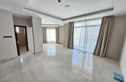 Apartment - 2 Bedrooms - 2 Bathrooms for rent in Hidd - Muharraq Governorate