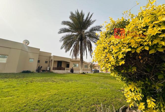 985942 - Property Main Image