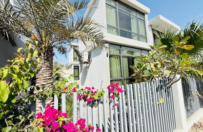 Villa - 4 Bedrooms - 4 Bathrooms for rent in Janabiya - Northern Governorate