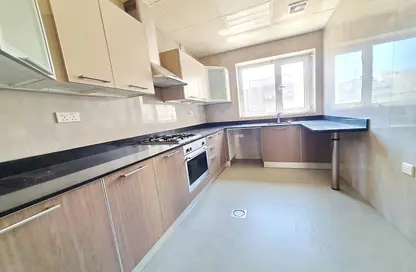 شقة - 3 غرف نوم - 3 حمامات للايجار في توبلي - المحافظة الوسطى