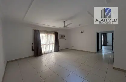 Apartment - 2 Bedrooms - 2 Bathrooms for rent in Al Juffair - Capital Governorate
