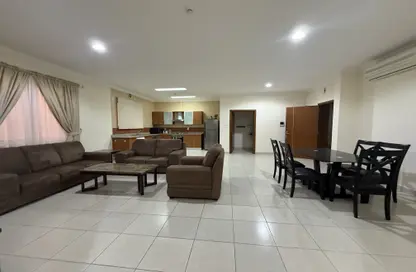 Apartment - 1 Bedroom - 2 Bathrooms for rent in Saar - Northern Governorate