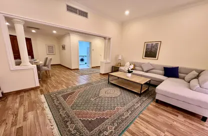 Apartment - 2 Bedrooms - 2 Bathrooms for rent in Mahooz - Manama - Capital Governorate