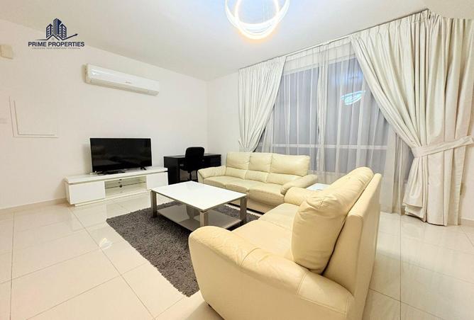 965304 - Property Image 2