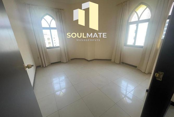 957207 - Property Image 2