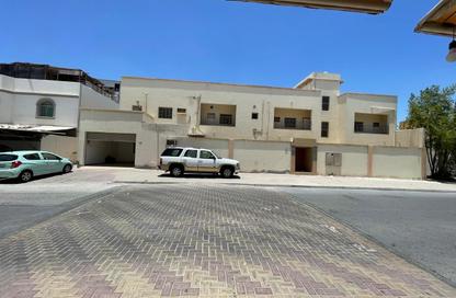 Villa - 7+ Bedrooms - 7+ Bathrooms for sale in Hamad Town - Northern Governorate
