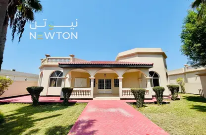 Villa - 4 Bedrooms - 3 Bathrooms for rent in Janabiya - Northern Governorate
