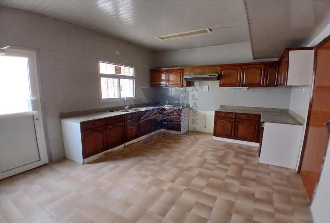 906053 - Property Image 3