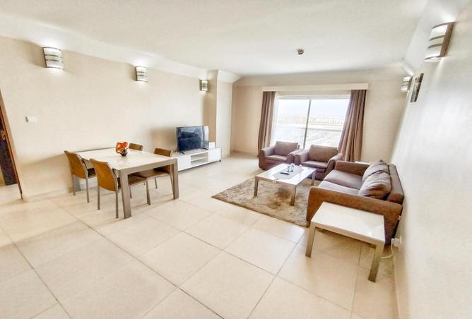 977737 - Property Image 2