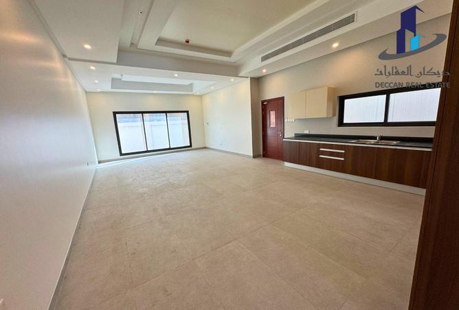 966106 - Property Image 2