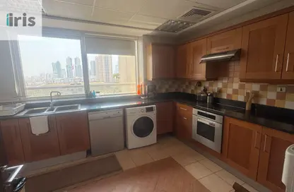 Apartment - 3 Bedrooms - 4 Bathrooms for rent in Sanabis - Manama - Capital Governorate