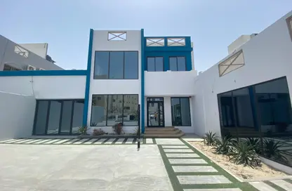 Retail - Studio - 3 Bathrooms for rent in Maqabah - Northern Governorate