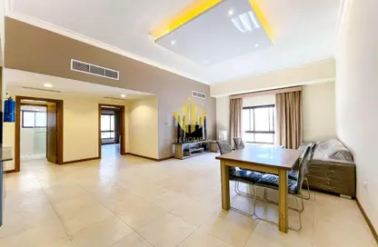 Apartment - 2 Bedrooms - 3 Bathrooms for rent in Al Juffair - Capital Governorate