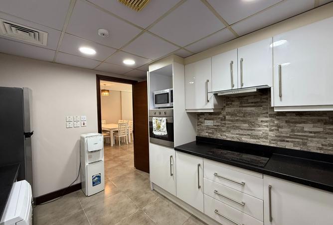 982998 - Property Image 3