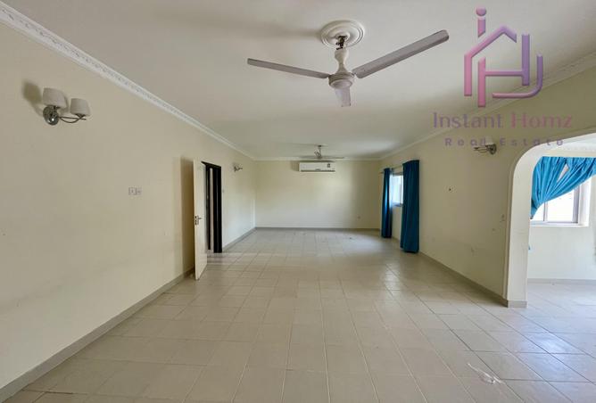 984704 - Property Image 2