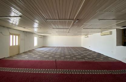 مستودع - استوديو - 1 حمام للايجار في جدحفص - المحافظة الشمالية
