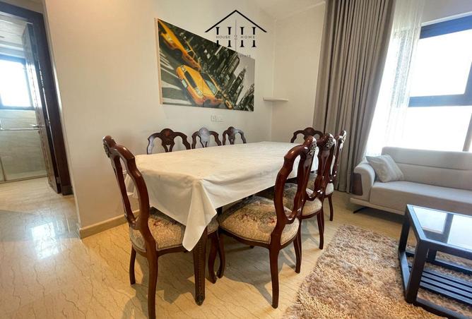 989655 - Property Image 2