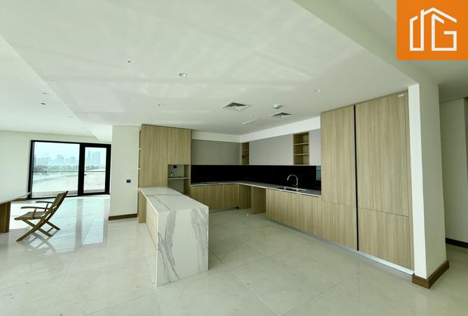 983460 - Property Image 2