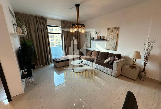 985797 - Property Image 2