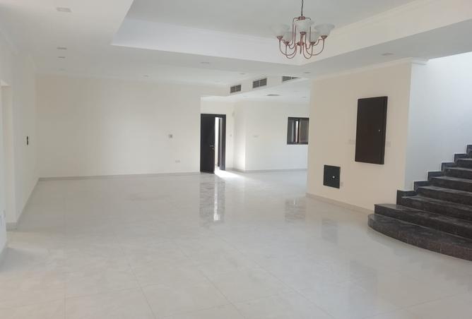 992275 - Property Image 3