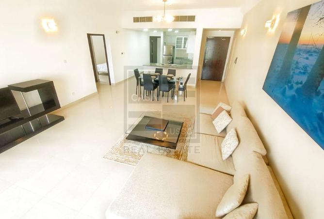 955052 - Property Image 3