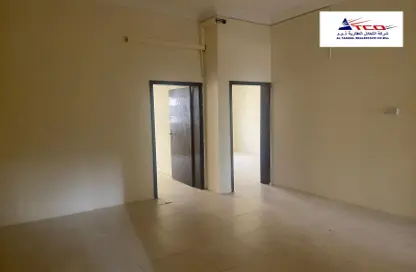 Empty Room image for: Apartment - 2 Bedrooms - 2 Bathrooms for rent in Jid Ali - Central Governorate, Image 1