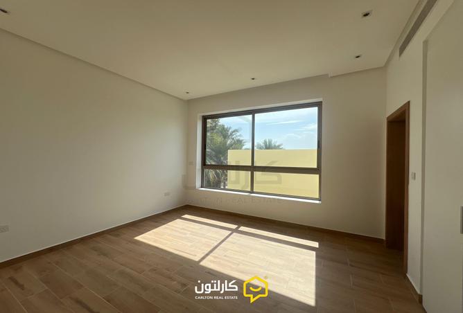 909285 - Property Image 2