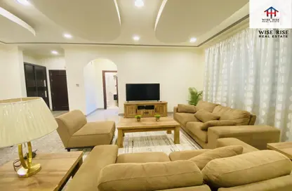 Apartment - 2 Bedrooms - 3 Bathrooms for rent in Busaiteen - Muharraq Governorate