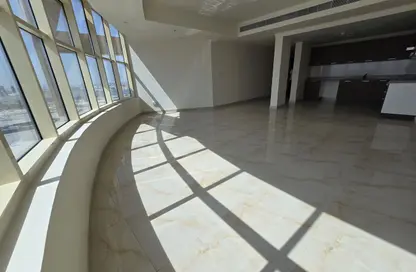 Apartment - 3 Bedrooms - 3 Bathrooms for rent in Hidd - Muharraq Governorate