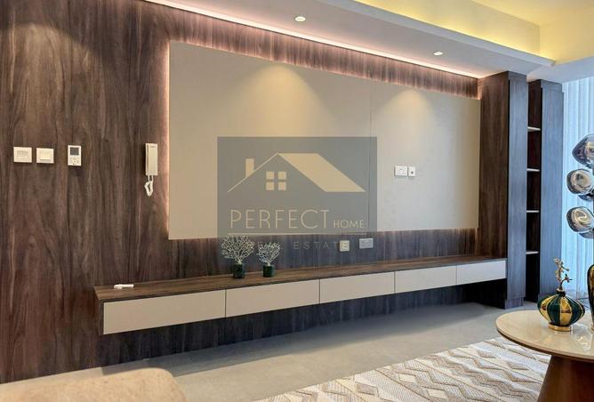 988491 - Property Image 2