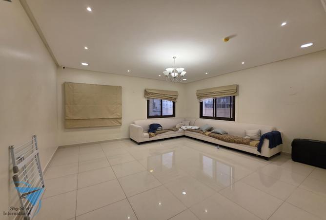 958712 - Property Image 3