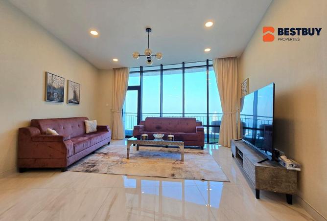 960929 - Property Image 2