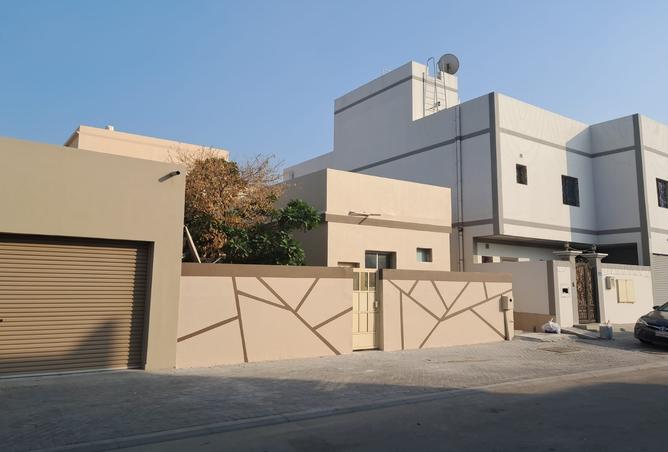 974475 - Property Image 2