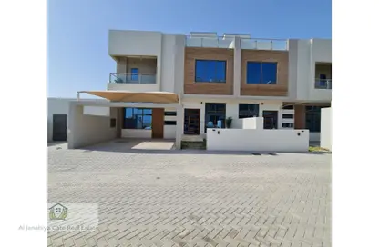 Villa - 5 Bedrooms - 7 Bathrooms for sale in Hidd - Muharraq Governorate