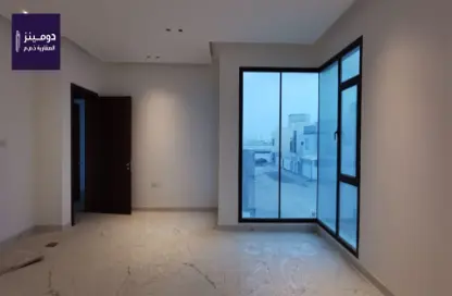 Empty Room image for: Villa - 5 Bedrooms - 7 Bathrooms for sale in Hidd - Muharraq Governorate, Image 1