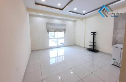 Apartment - 2 Bedrooms - 2 Bathrooms for rent in Hidd - Muharraq Governorate