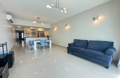 Villa - 2 Bedrooms - 4 Bathrooms for rent in Tala Island - Amwaj Islands - Muharraq Governorate