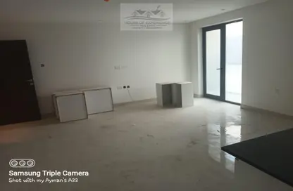 Empty Room image for: Apartment - 1 Bedroom - 1 Bathroom for sale in Hidd - Muharraq Governorate, Image 1