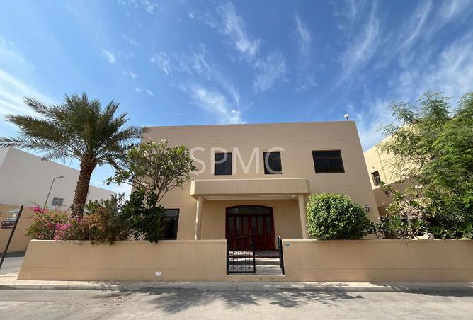 975294 - Property Main Image