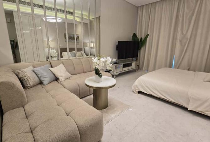 965161 - Property Image 2