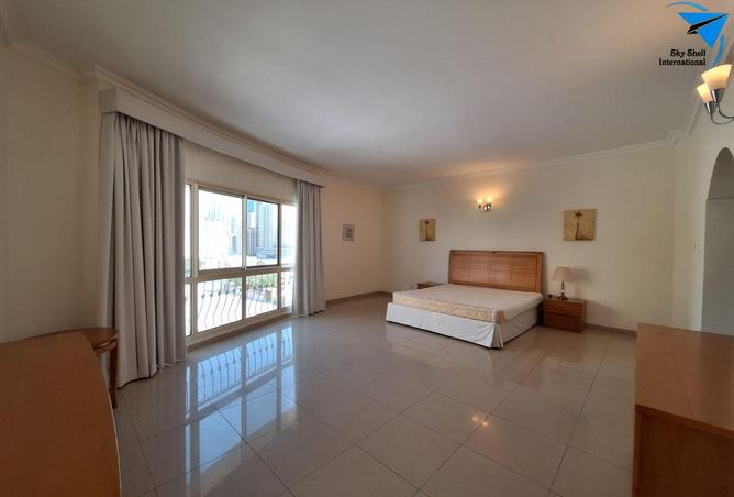 957641 - Property Image 2