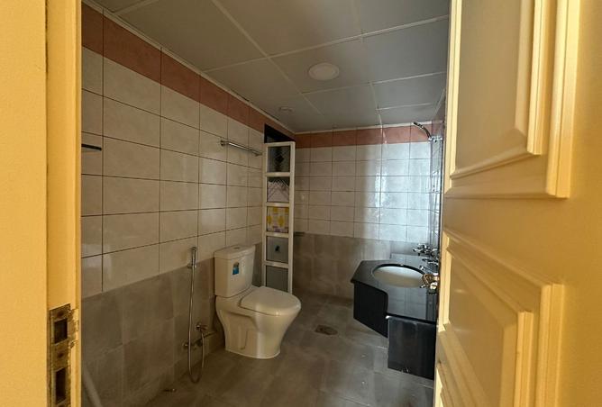 989465 - Property Image 3