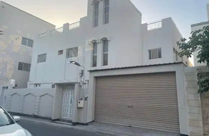 فيلا - 8 غرف نوم - 5 حمامات للبيع في المحرق - المحرق
