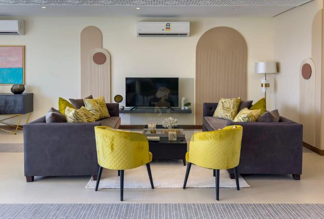 967192 - Property Main Image