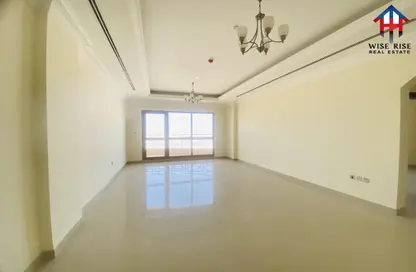 Apartment - 2 Bedrooms - 3 Bathrooms for rent in Manama - Capital Governorate