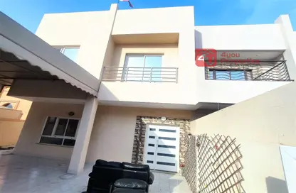 فيلا - 4 غرف نوم - 5 حمامات للايجار في توبلي - المحافظة الوسطى