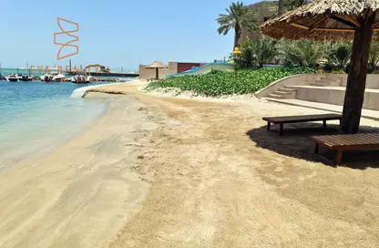 فيلا - 4 غرف نوم - 4 حمامات للايجار في الجنبية - المحافظة الشمالية