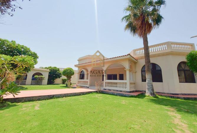 950363 - Property Image 2