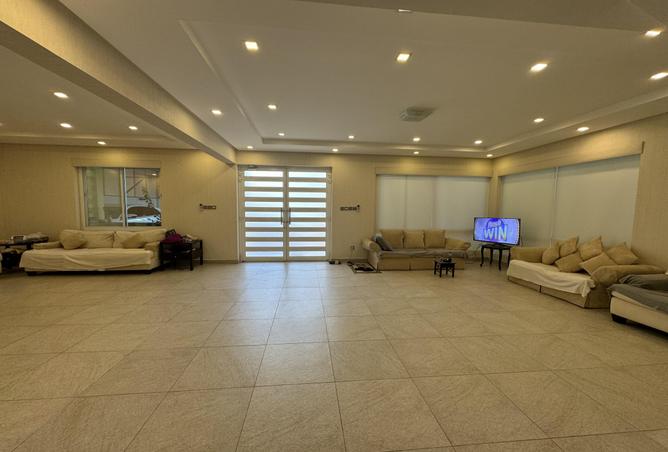 947070 - Property Main Image