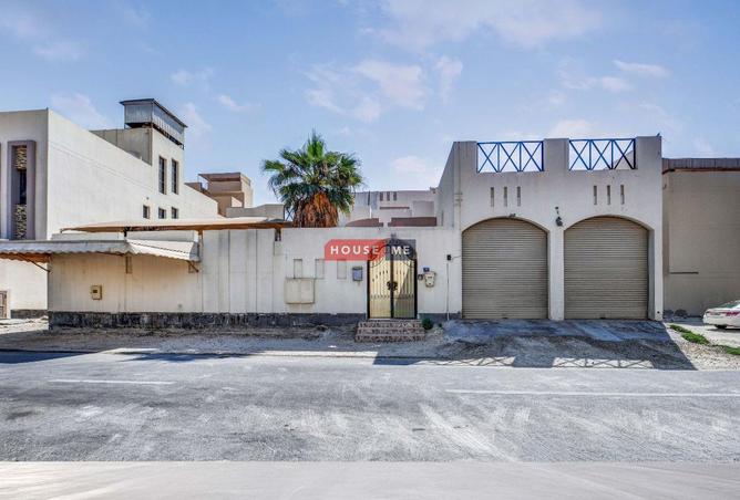 967869 - Property Main Image